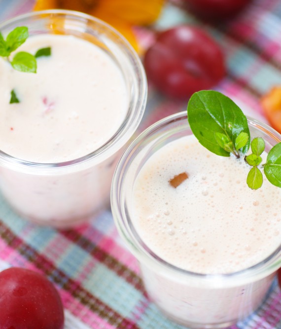 Plum Banana Almond Yogurt Shake Recipe - Nutribullet Recipes